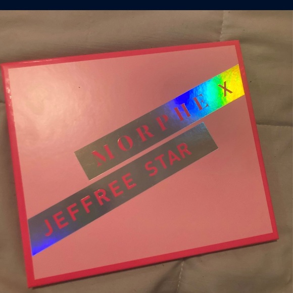 Makeup - Picture 4 of 6